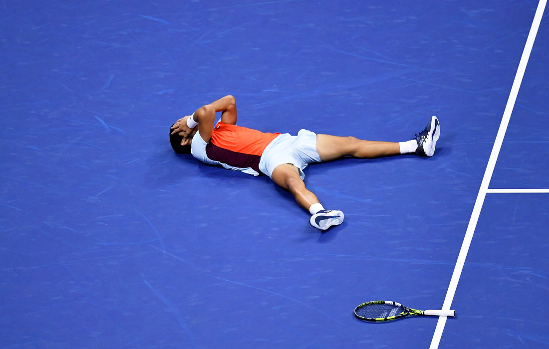 Испанец Карлос Алькарас стал победителем турнира Большого шлема US Open. Он набрал 6740 очков и стал первой ракеткой мира, сместив с этой позиции россиянина Даниила Медведева.