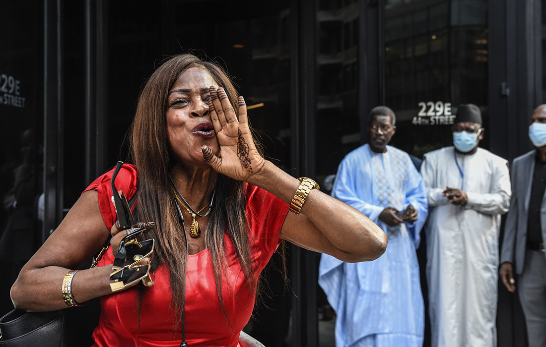 Мировые лидеры собрались на 77-й Генеральной Ассамблее ООН. На фото: митинг в поддержку президента Сенегала Маки Салла возле Организации Объединенных Наций.