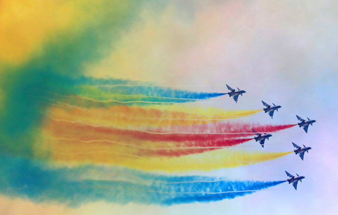 В Чжухае открылся международный авиасалон Airshow China