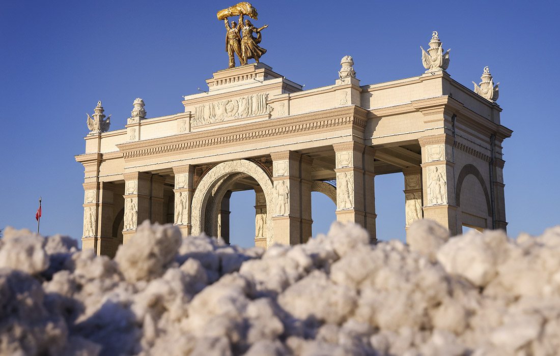 Снег в Москве