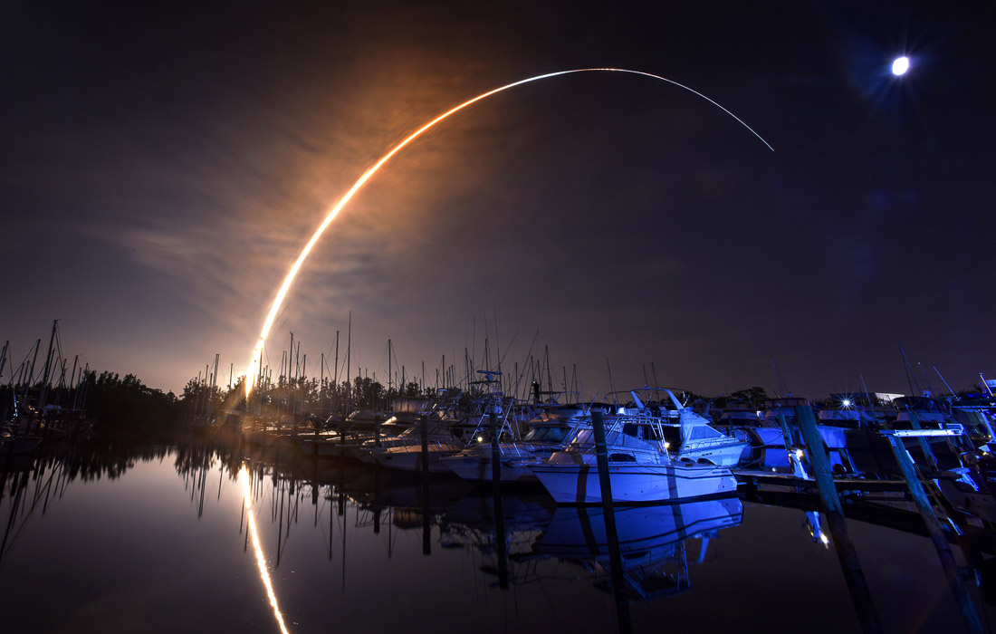 Сверхтяжелая ракета-носитель Space Launch System на космодроме в США