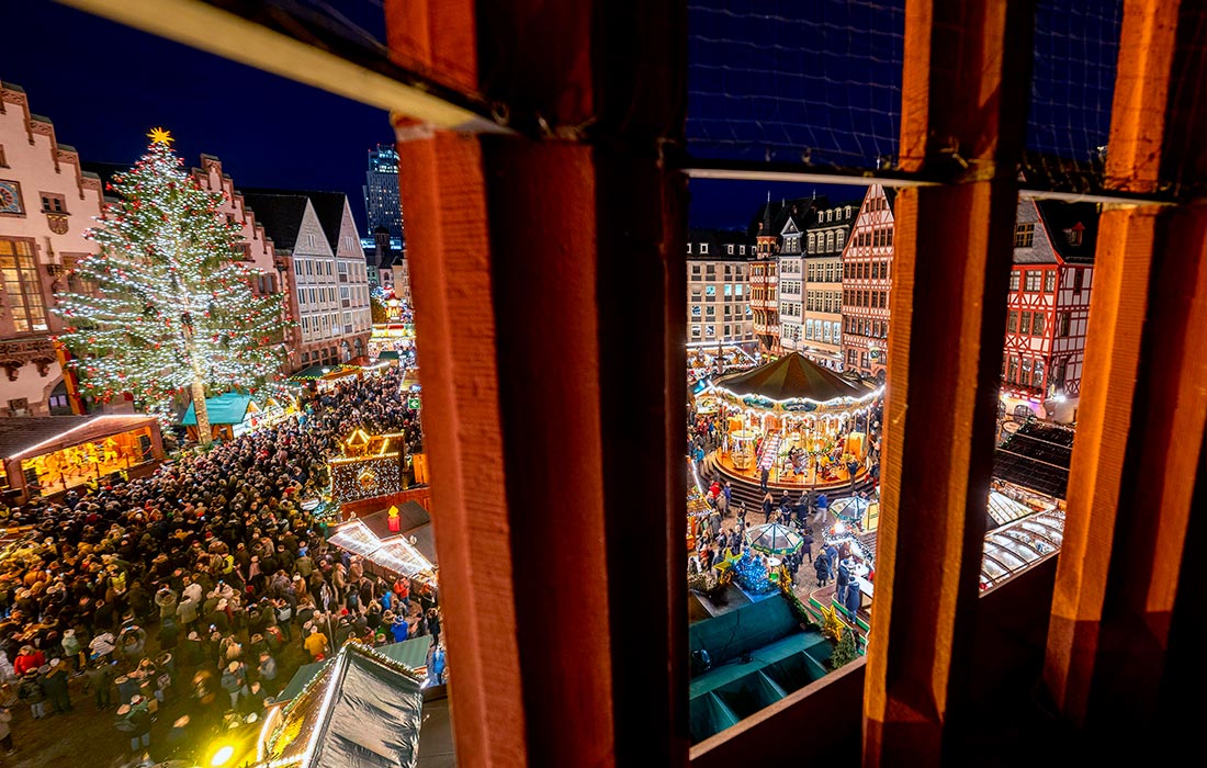 Традиционная рождественская ярмарка открылась во Франкфурте