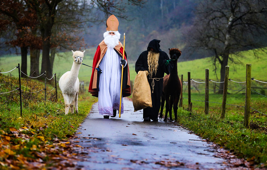Празднование Дня Святого Николая в немецком Эртингене
