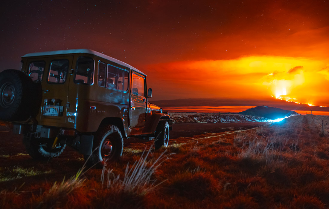 Вулкан Мауна-Лоа извергается на острове Гавайи