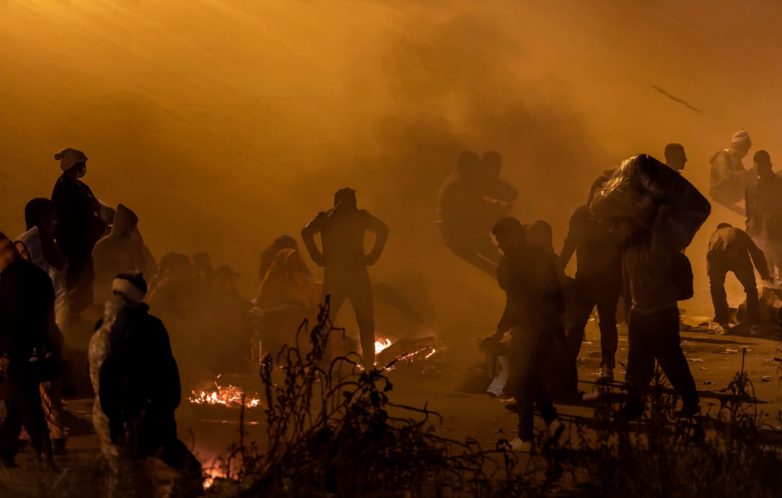 Мэр американского города Эль-Пасо объявил чрезвычайное положение из-за наплыва мексиканских мигрантов