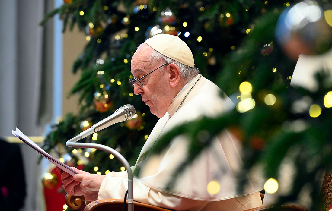 Папа Франциск во время ежегодной аудиенции перед послами в Ватикане