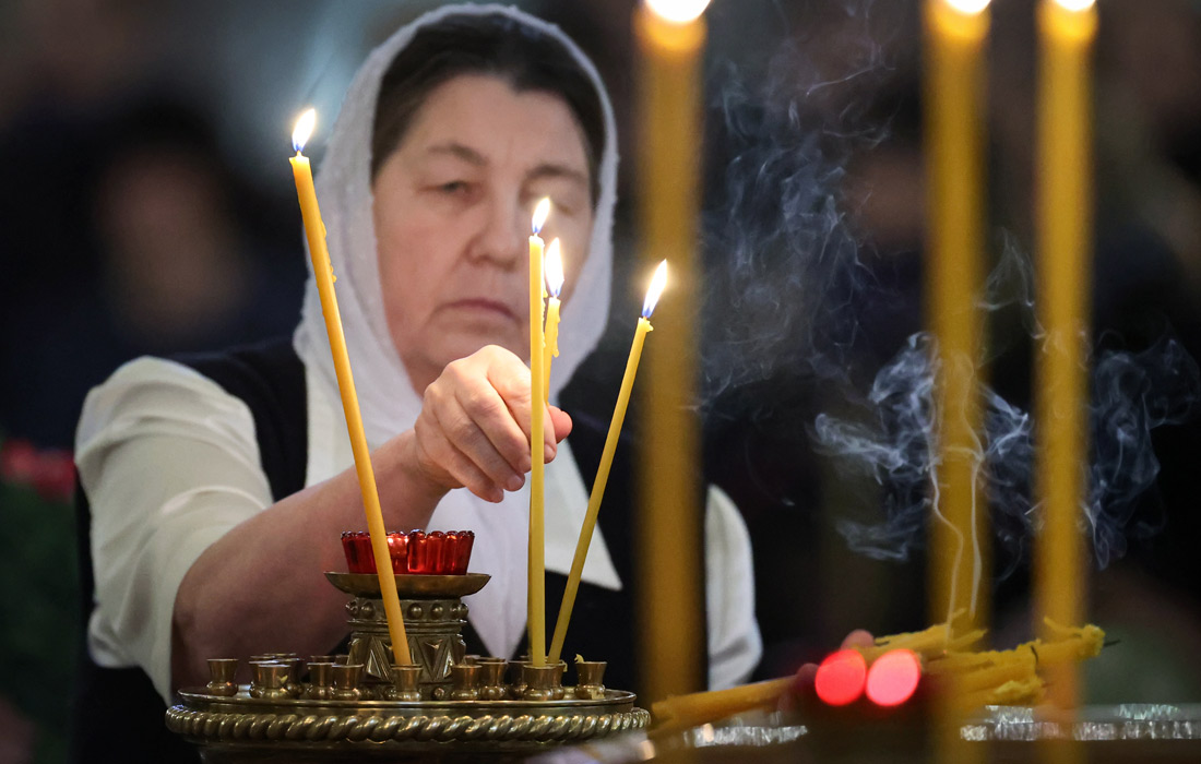 Прощание с актрисой в храме Христа Спасителя