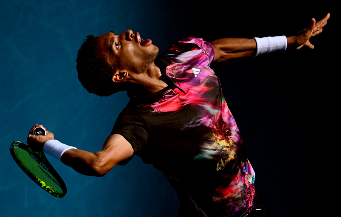 Канадский теннисист Феликс Оже-Альясим не сумел пробиться в четвертьфинал Открытого чемпионата Австралии, проиграв представителю Чехии Иржи Легечке