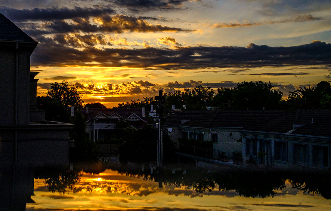 Солнце восходит над Мельбурном