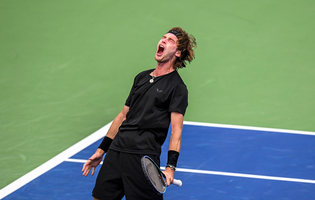 Первая ракетка России Андрей Рублев вышел в четвертьфинал турнира в Дубае