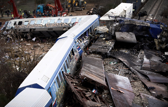 Столкновение поездов в Греции