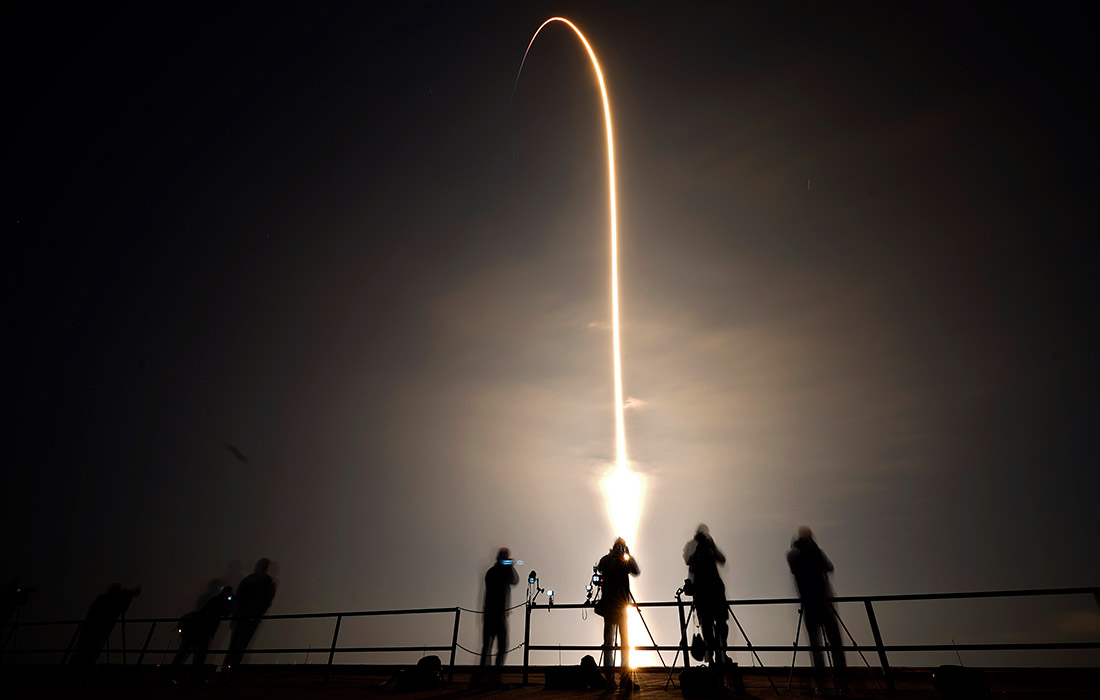 Корабль Crew Dragon с российским космонавтом Андреем Федяевым стартовал к МКС с космодрома на мысе Канаверал