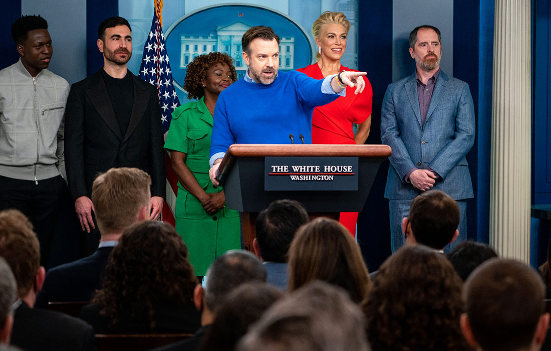 Актер Джейсон Судейкис из сериала "Тед Лассо" во время брифинга для прессы в Белом доме
