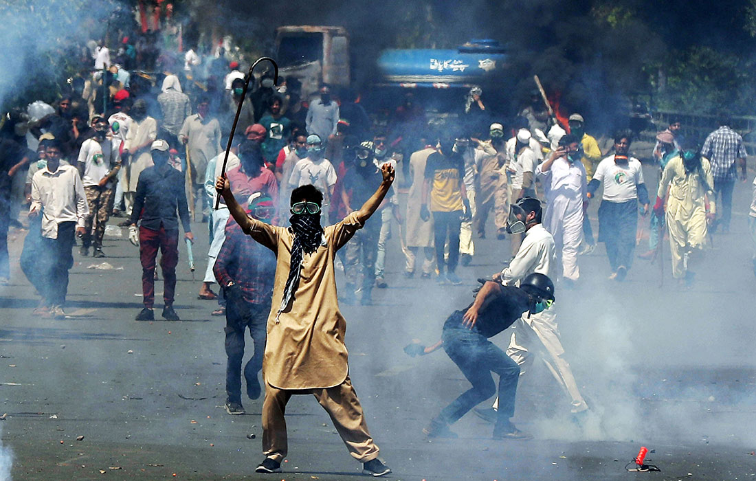 Протесты после ареста бывшего премьер-министра в Пакистане