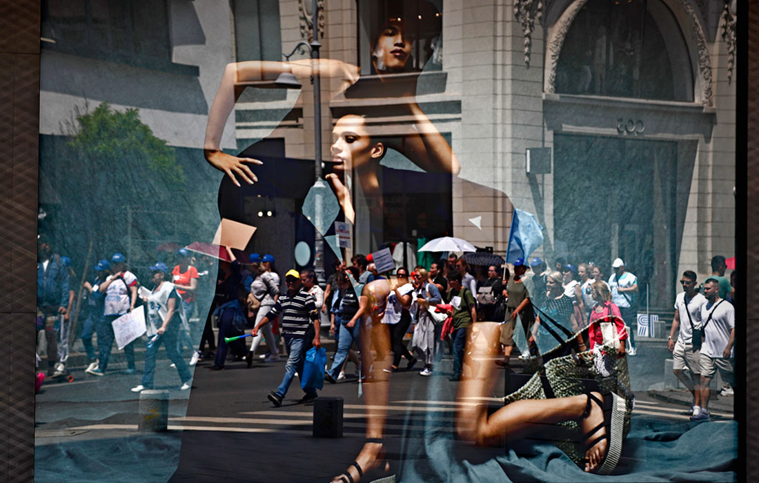 В Румынии тысячи учителей вышли на акцию протеста