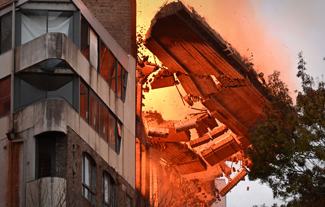 Пожар уничтожил семиэтажное здание в центре Сиднея