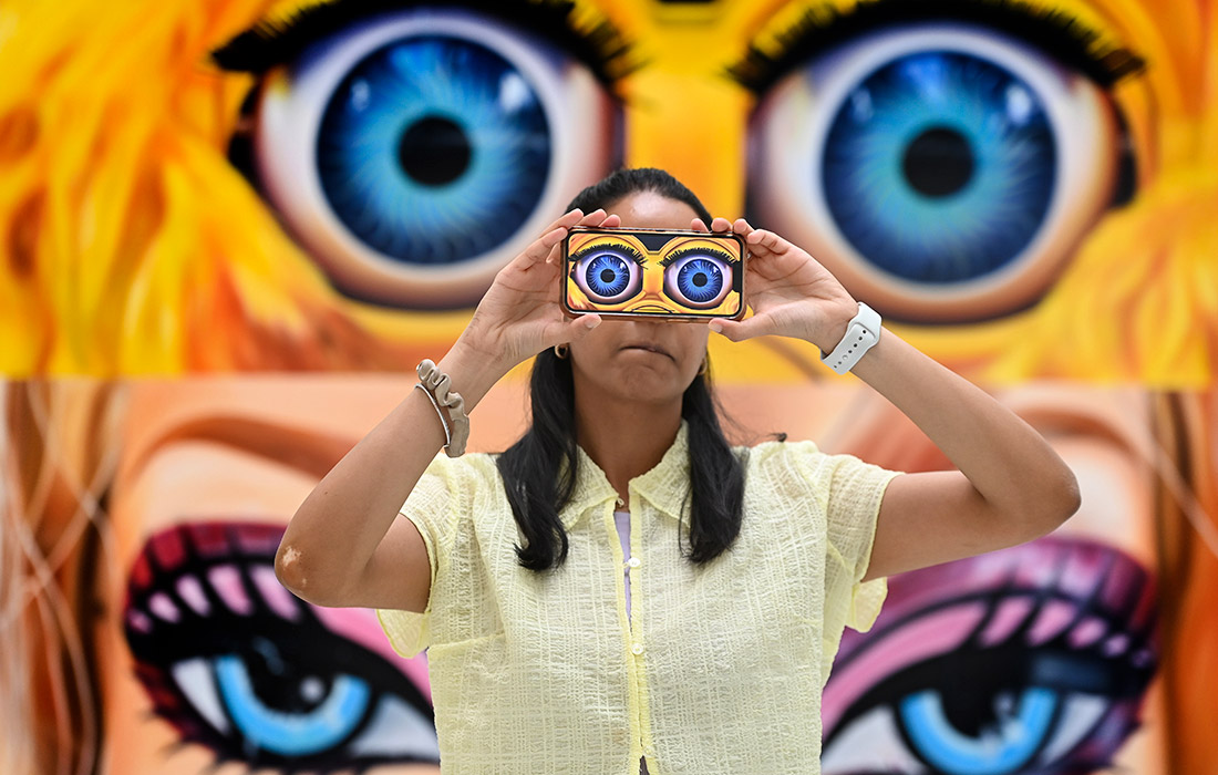 Выставка RA Schools Show проходит с 8 по 25 июня в Королевской академии художеств в Лондоне