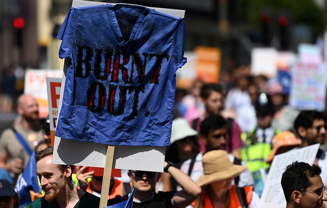 Трехдневная забастовка младшего медицинского персонала началась в Великобритании