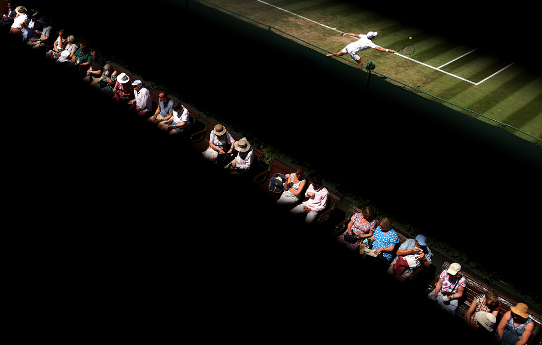 Серия турниров Большого шлема является самой престижной в теннисе и объединяет четыре соревнования: открытые чемпионаты Австралии (Australian Open), Франции (Roland Garros) и США (US Open), а также Уимблдонский турнир в Великобритании