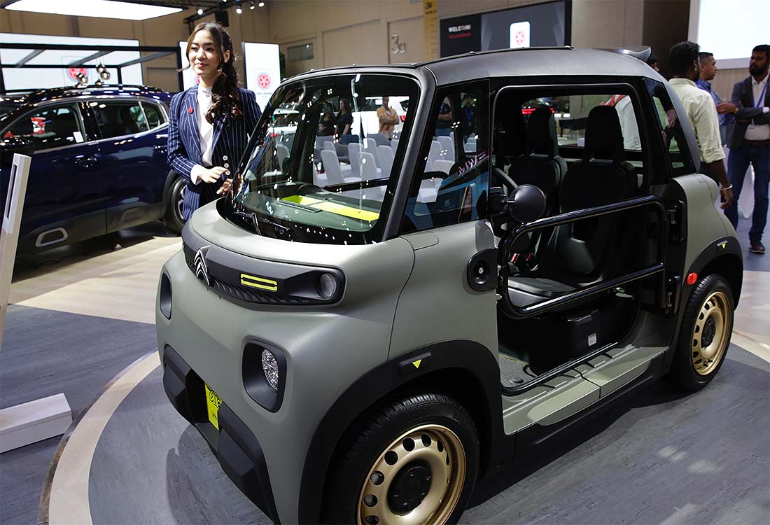 Международная автомобильная выставка проходит в Индонезии