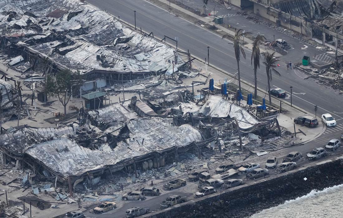 Из-за начавшихся пожаров многие жители лишились домов и бизнеса, и восстановление региона займет годы