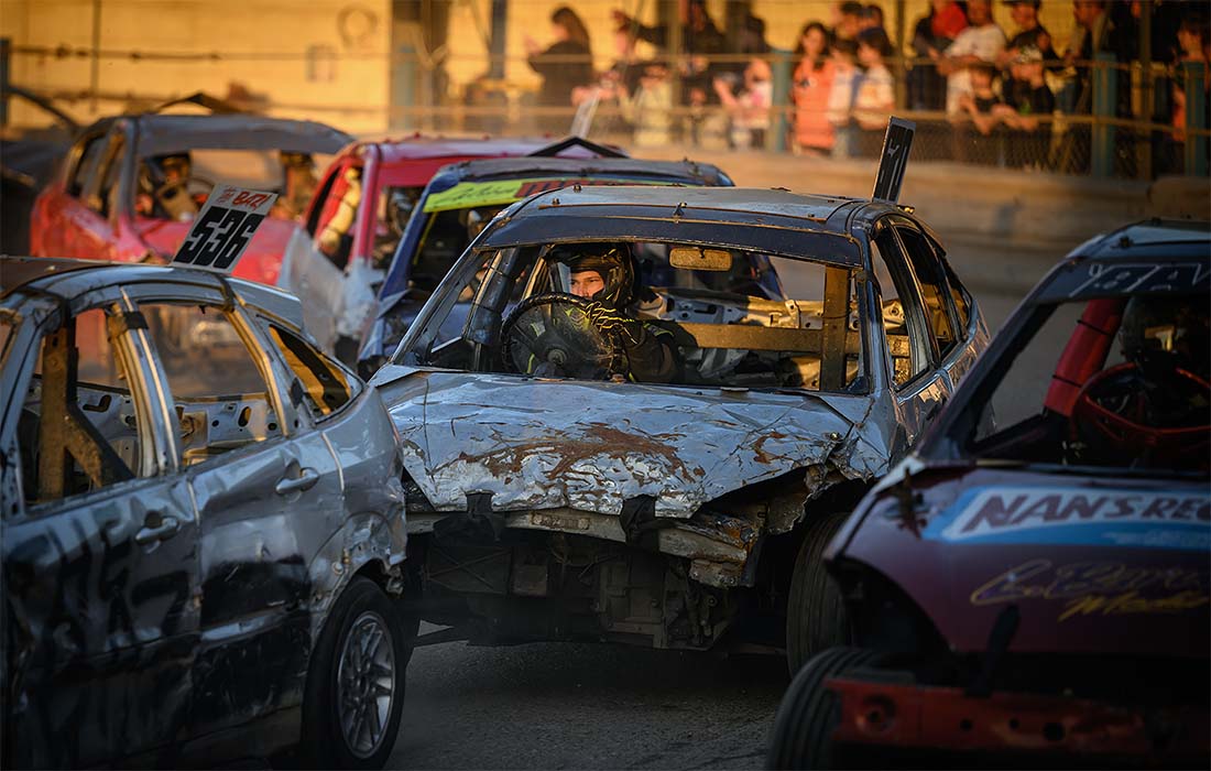 Гонки серийных автомобилей на стадионе Арлингтон, Великобритания