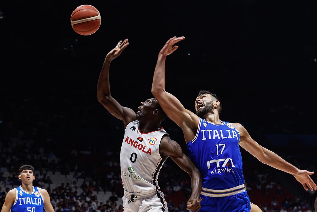 Ангола и Италия сыграли на отборочном матче FIBA на Филиппинах