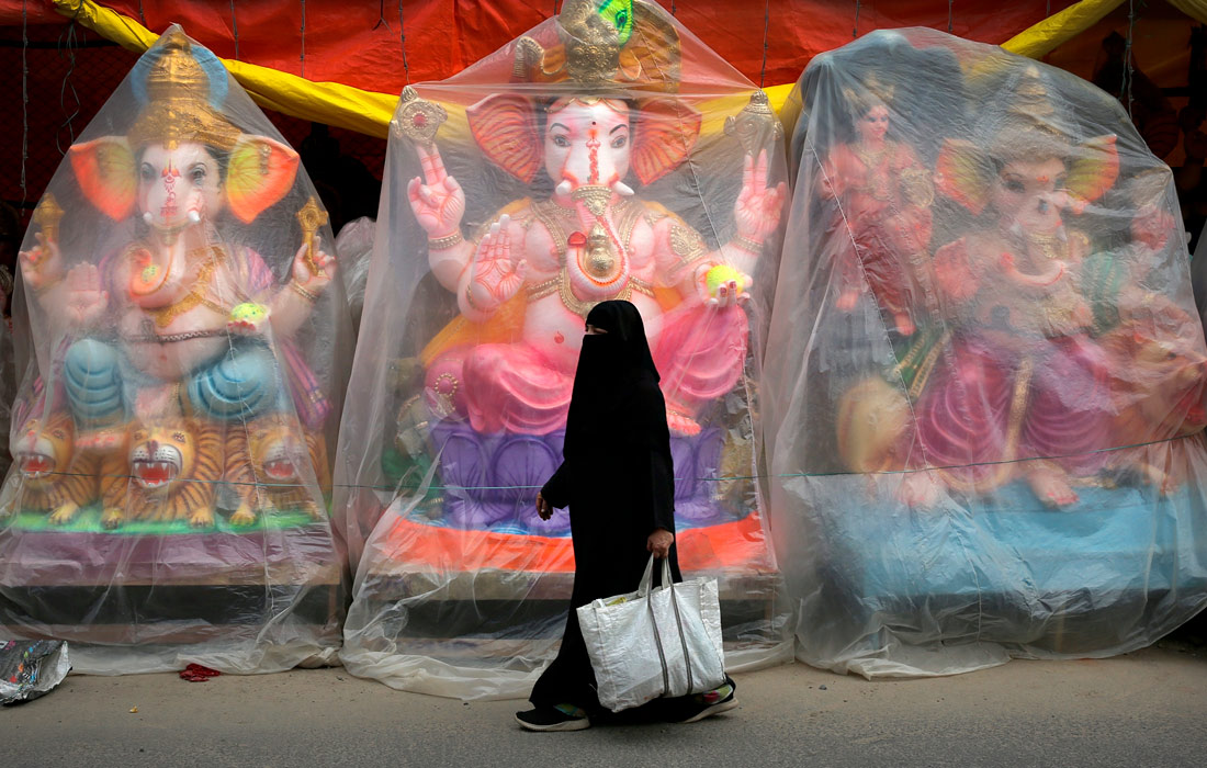 Подготовка к фестивалю Ганеша Чатурти в Бангалоре, Индия