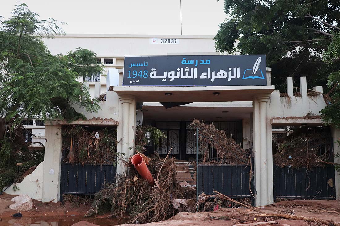 По оценкам Международного Красного Креста, без вести пропали еще около 10 тысяч человек.