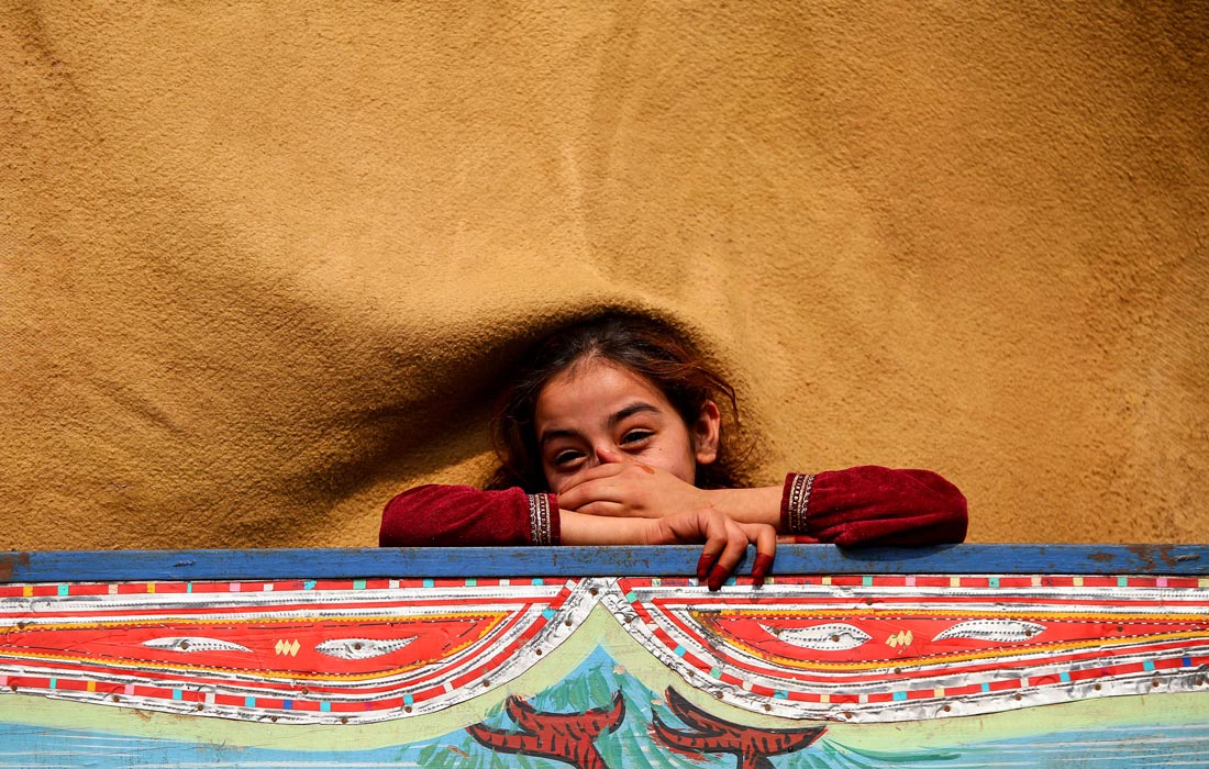 Афганские беженцы возвращаются на родину из Пакистана до истечения срока депортации