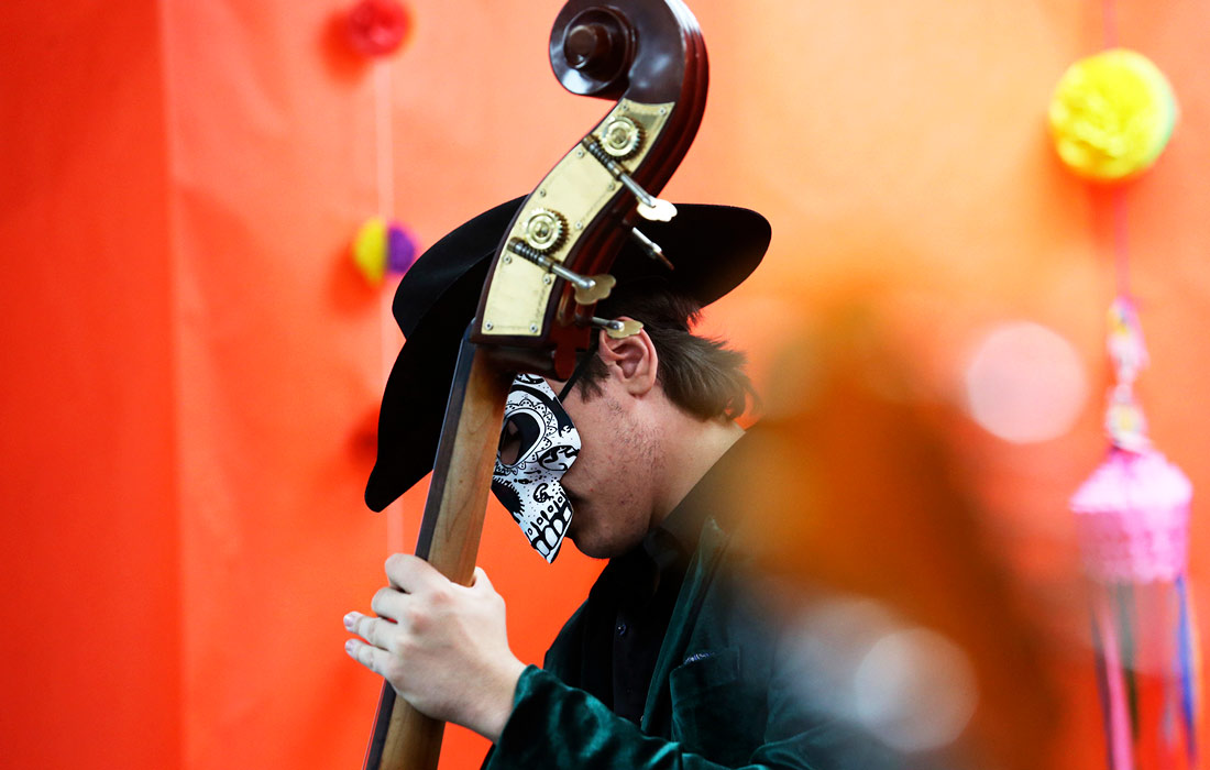 Празднование Дня мертвых в Техасе