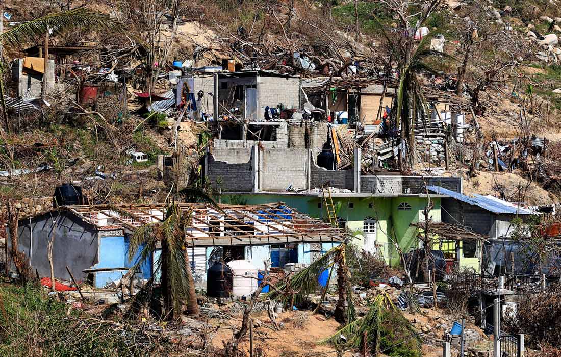 По меньшей мере 43 человека погибли в результате урагана "Отис", прошедшего по мексиканскому штату Герреро