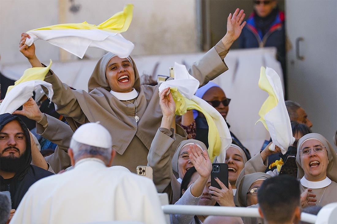 Папа Франциск провел общую аудиенцию на площади Святого Петра