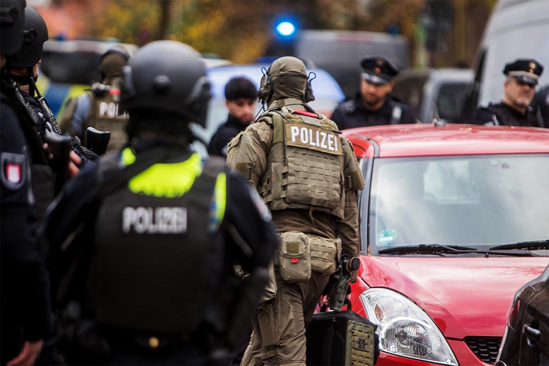 Вооруженные люди напали на школу в Гамбурге