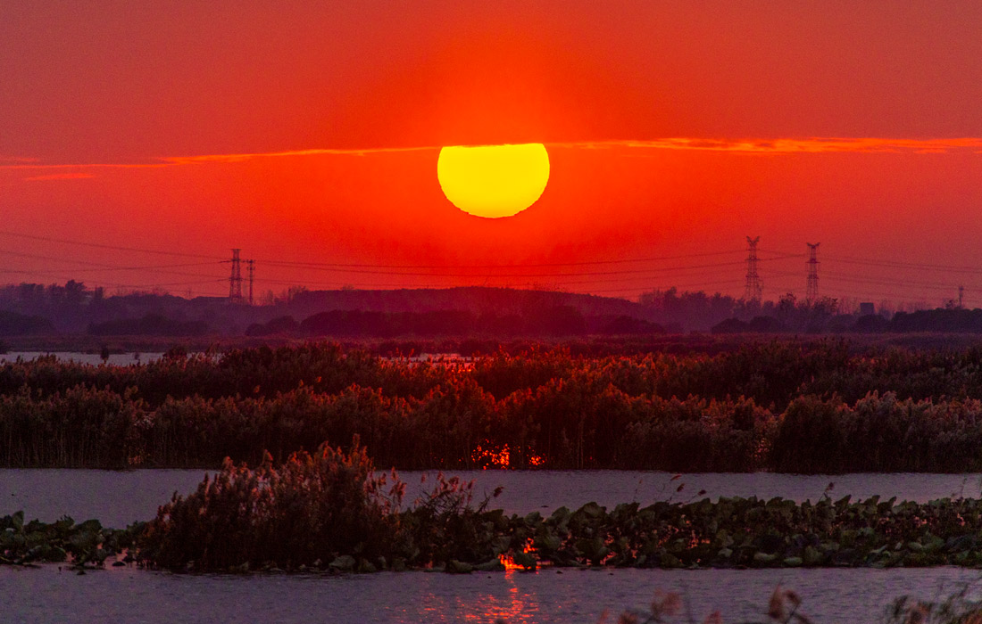Закат в Суцяне, провинция Цзянсу, Китай