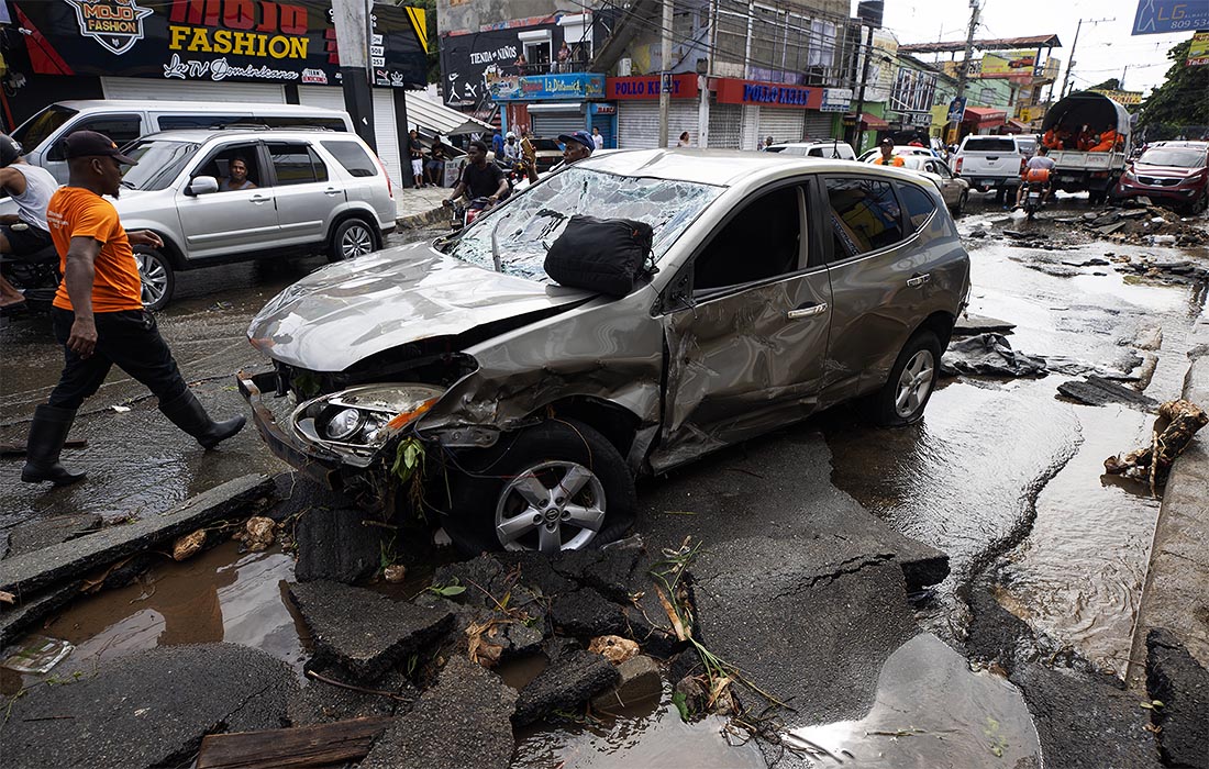 Люди погибли в результате наводнения, вызванного затяжными дождями в Домниканской республике