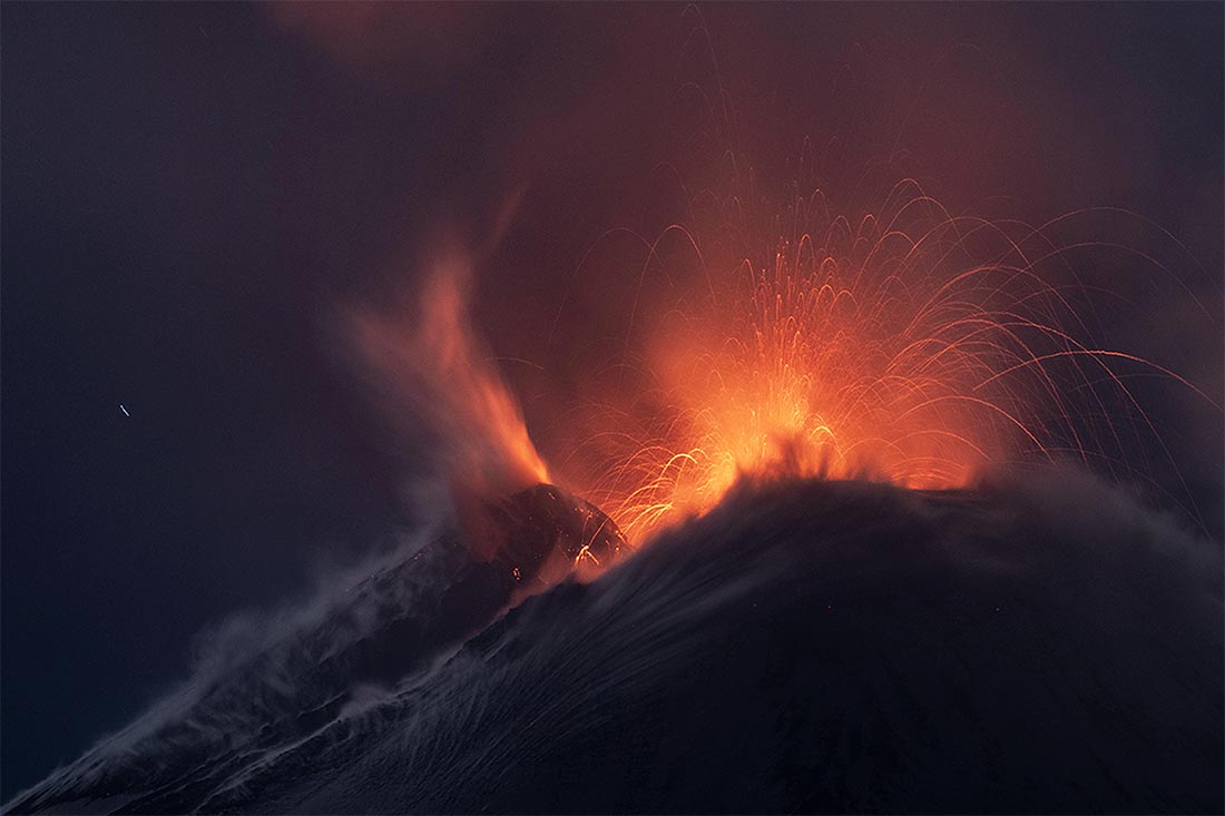 Вулканическая активность на Этне