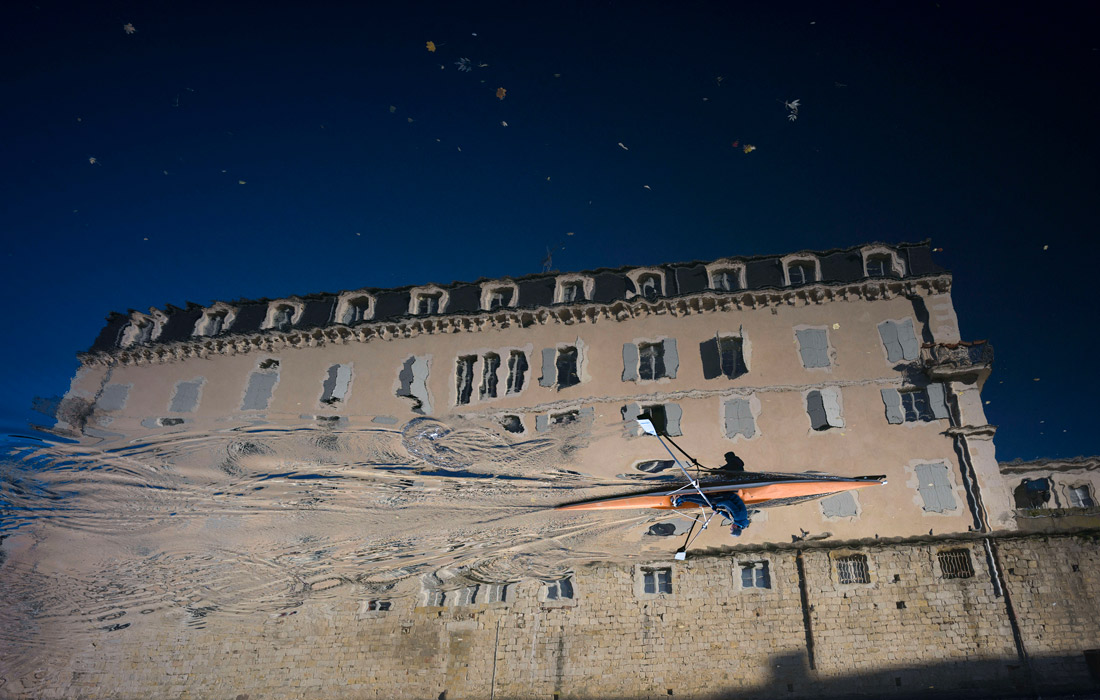 Гребля на реке Агу во французском Кастре