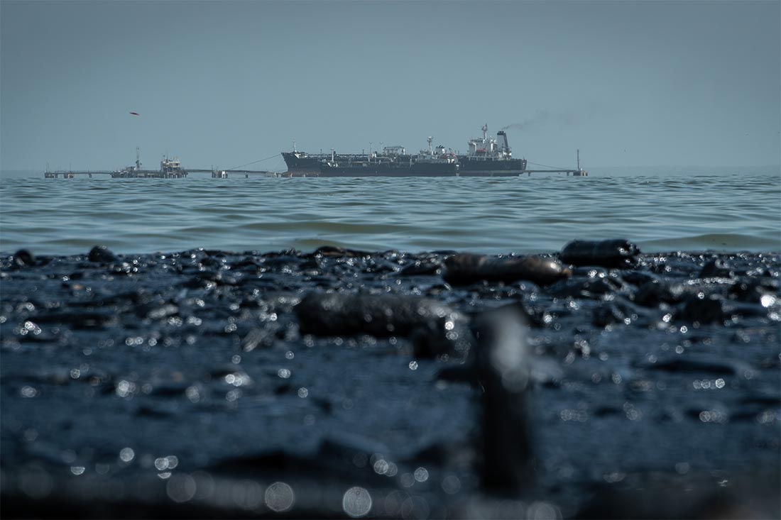 Озеро Маракайбо загрязнено разливами нефти в Венесуэле