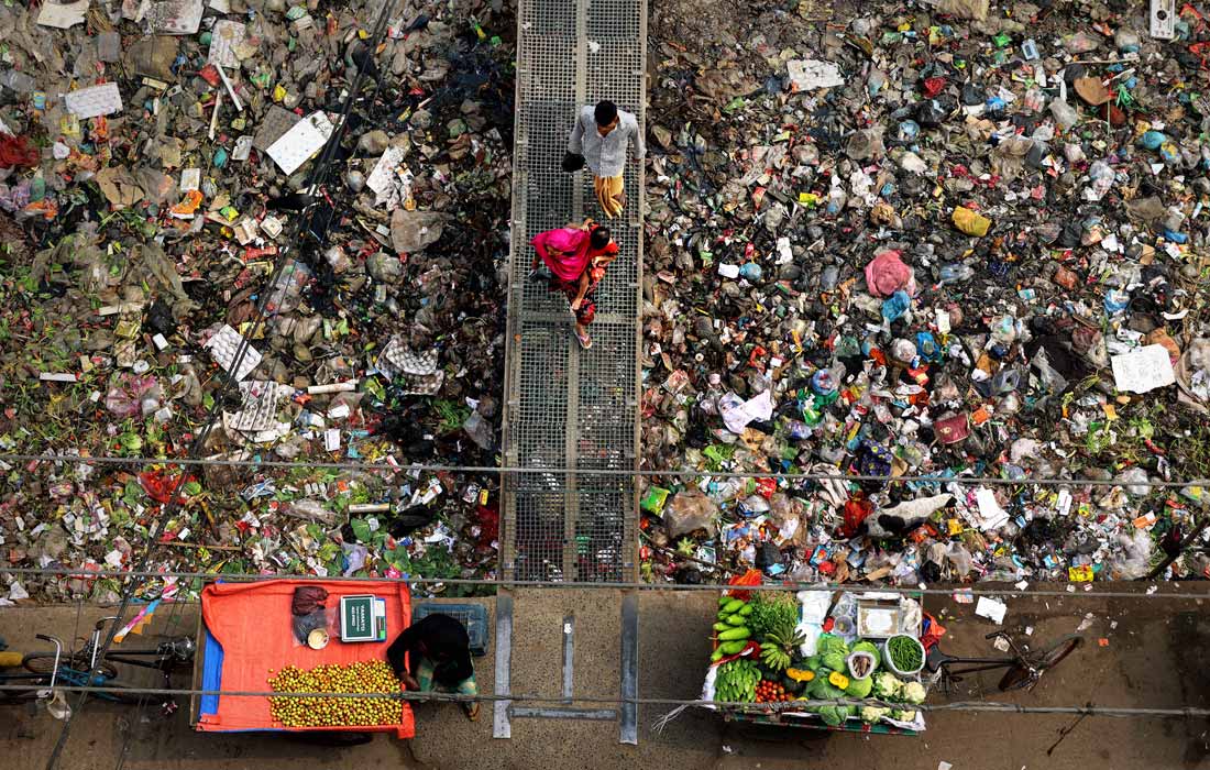 Загрязнение канала в Читтагонге, Бангладеш