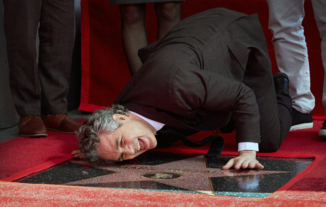 Актер Марк Руффало получил именную звезду на Аллее славы в Голливуде