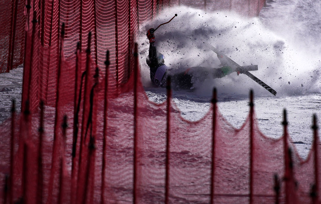 Во время соревнований в гигантском слаломе среди мужчин в Олимпик-Вэлли, Калифорния