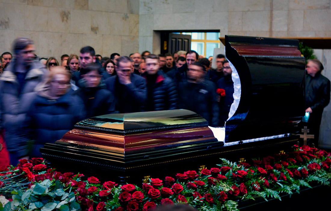 Церемония прощания с Василием Уткиным