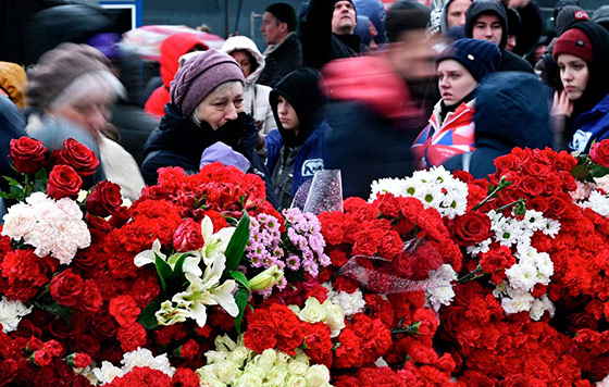 Акции памяти жертв теракта в Crocus City Hall