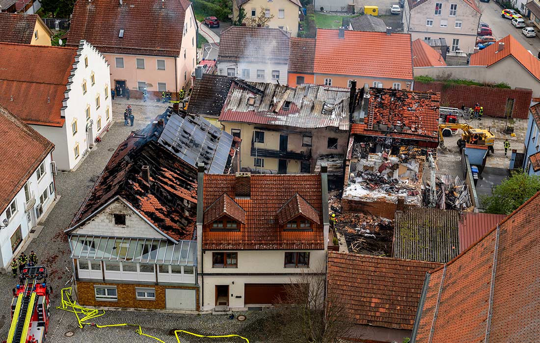 Пять многоквартирных домов пострадали в результате пожара в Баварии