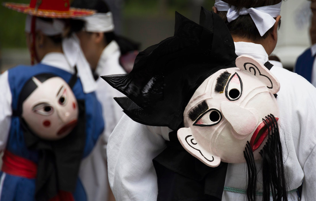 Подготовка к весеннему фестивалю Каннын Дано в Сеуле