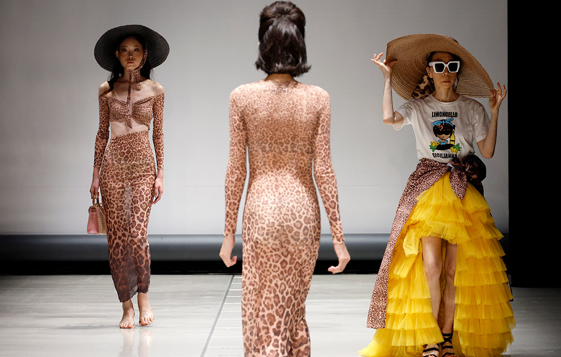 Показ коллекции Mua Mua сезона весна/лето 2025 на Неделе моды в Токио