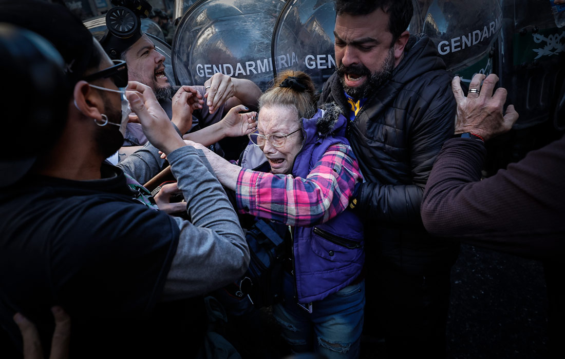 Katta dumbalari bilan shirin