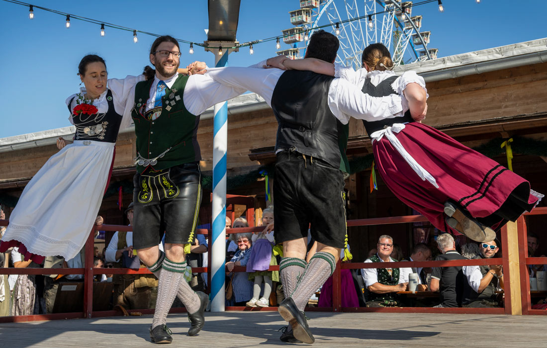 Фестиваль впервые был проведен в 1810 году в честь женитьбы кронпринца Людвига Баварского на принцессе Терезе