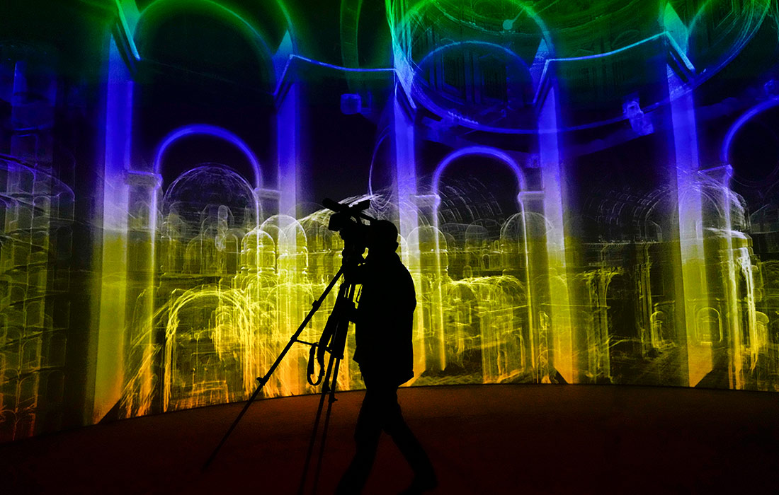 Выставка "Собор Святого Петра: опыт, улучшенный с помощью искусственного интеллекта" открывается в Ватикане